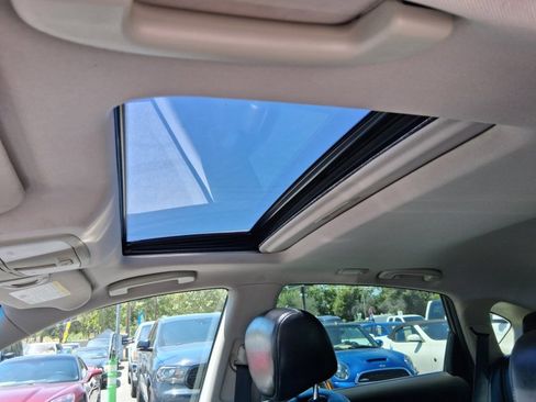 Used 2017 INFINITI QX50 2WD w/ Technology Package image 16