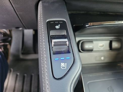 Used 2022 Kia Telluride EX w/ EX Premium Package AWD/4WD image 26