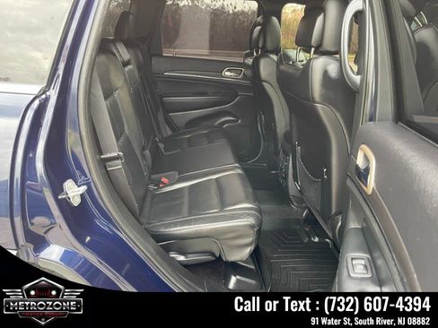 Used 2016 Jeep Grand Cherokee Limited AWD/4WD image 23