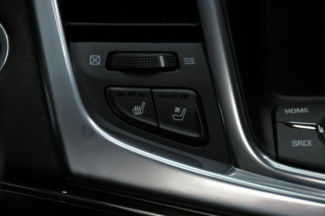 Used 2016 Chevrolet SS RWD image 30