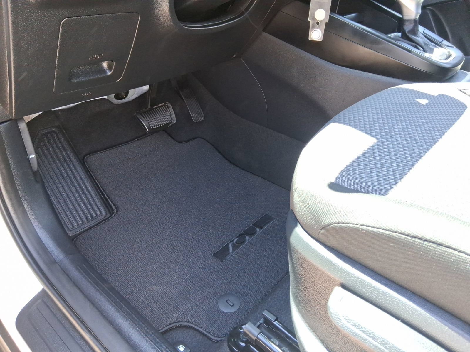 Used 2024 Kia Soul LX w/ Option Group 015 FWD image 6