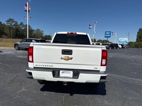 Used 2018 Chevrolet Silverado 1500 LTZ Z71 w/ LTZ Plus Package image 4