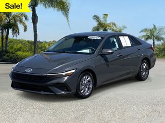 Used 2024 Hyundai Elantra SEL FWD video 1
