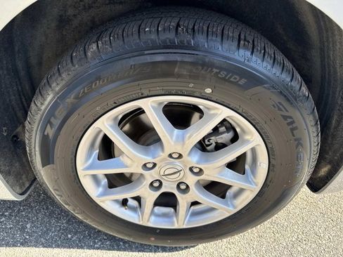 Used 2024 Chrysler Pacifica Touring-L image 29