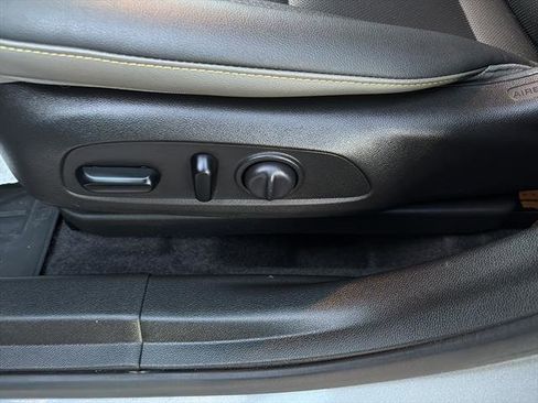 Used 2025 Chevrolet Trax ACTIV w/ Driver Confidence Package image 14