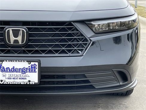 Used 2025 Honda Accord Sport image 8