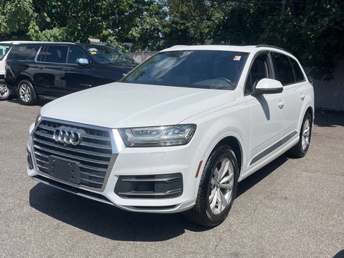 Used 2018 Audi Q7 3.0T Premium Plus w/ Premium Plus Package AWD/4WD image 2