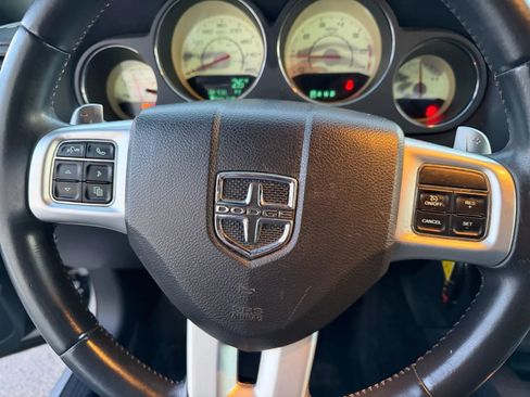 Used 2012 Dodge Challenger R/T image 22