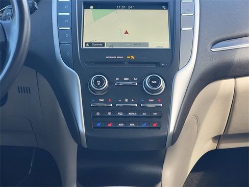 Used 2017 Lincoln MKC Reserve w/ Lincoln MKC Climate Package image 26