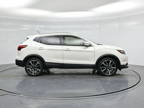 Used 2019 Nissan Rogue Sport SL w/ Premium Package image 25