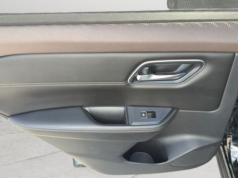 Certified 2021 Nissan Rogue SL AWD/4WD image 39