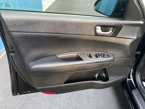 Used 2019 Kia Optima S image 34
