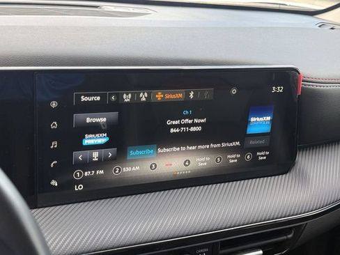 Used 2025 Nissan Kicks SR FWD image 17
