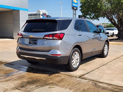 Used 2024 Chevrolet Equinox LT FWD image 6