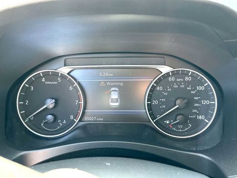 Used 2025 Nissan Altima 2.5 SV image 5