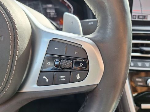 Used 2022 BMW 840i Convertible image 19