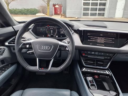 Used 2024 Audi RS e-tron GT image 12