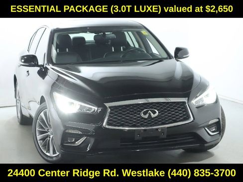 Used 2019 INFINITI Q50 Luxe w/ Essential Package (3.0T Luxe) image 3