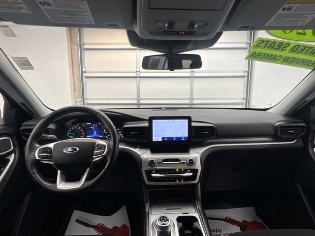 Used 2020 Ford Explorer XLT w/ Comfort Package AWD/4WD image 4