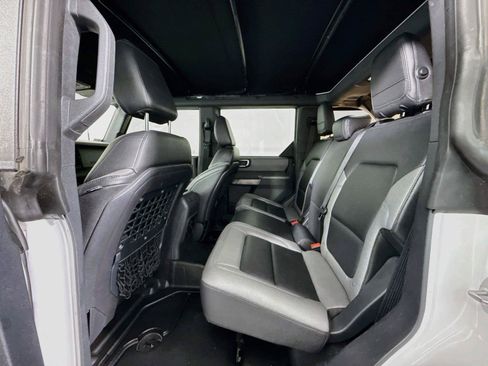 Used 2021 Ford Bronco Black Diamond w/ Sasquatch Package AWD/4WD image 23