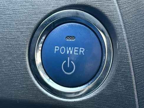 Used 2015 Toyota Prius Three image 23