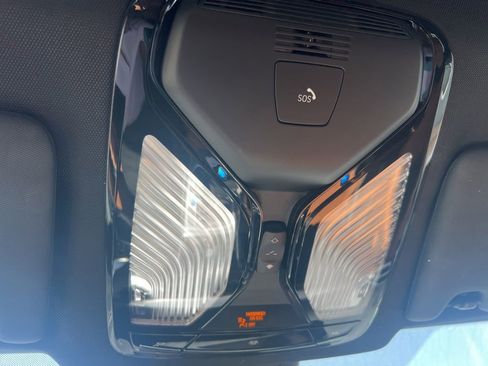 Certified 2025 BMW i4 xDrive40i AWD/4WD image 16