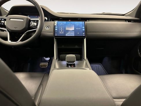 Used 2025 Land Rover Discovery Sport Dynamic SE image 20