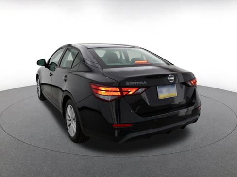 Used 2025 Nissan Sentra S FWD image 7