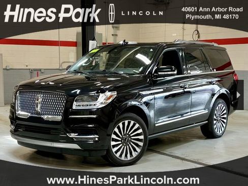 Used 2021 Lincoln Navigator Reserve w/ Luxury Package image 1