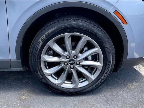 Used 2022 Lincoln Corsair FWD w/ Premium Package image 9