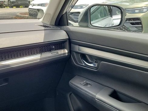 Certified 2025 Honda CR-V EX image 4