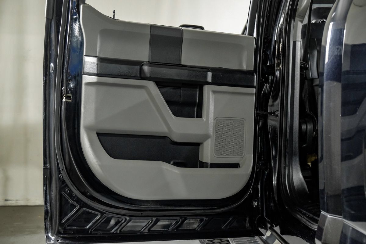 Used 2020 Ford F350 XL w/ STX Appearance Package AWD/4WD image 33