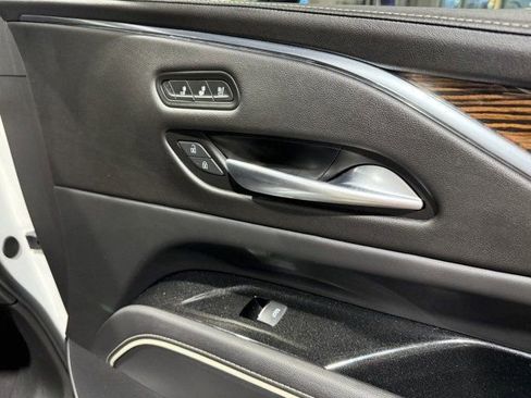 Used 2023 Cadillac Escalade ESV Premium Luxury w/ Performance Package image 36