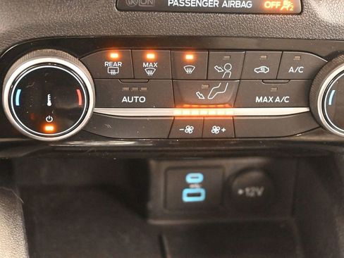 Used 2022 Ford Escape SE w/ Convenience Package image 16