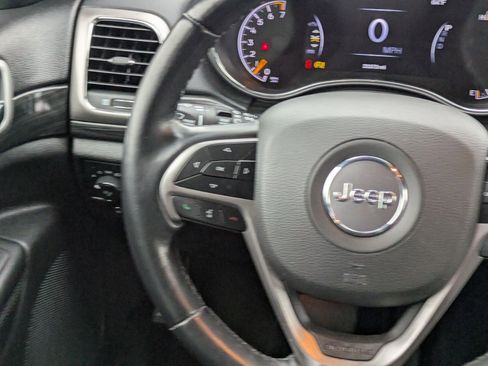 Used 2022 Jeep Grand Cherokee Laredo X image 20