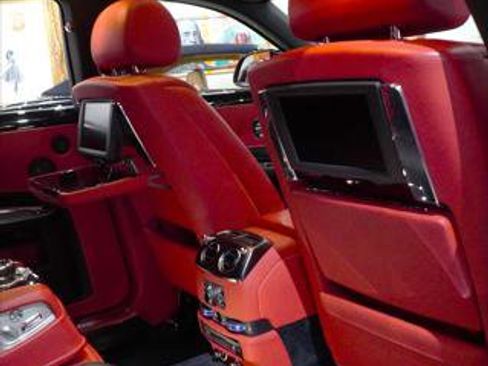 Used 2017 Rolls-Royce Ghost RWD image 28