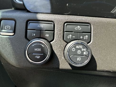 Used 2023 Chevrolet Silverado 1500 RST w/ Redline Edition image 29