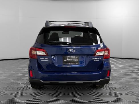 Used 2015 Subaru Outback 3.6R Limited image 4