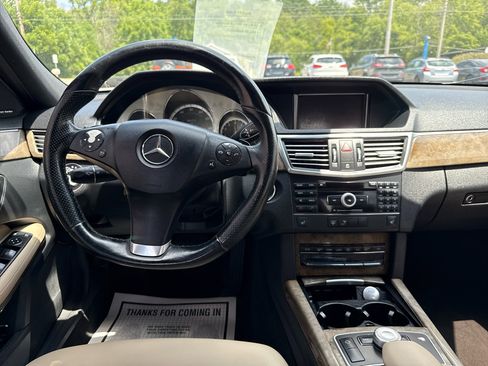 Used 2010 Mercedes-Benz E 350 4dr Sdn E 350 Sport 4MATIC image 16