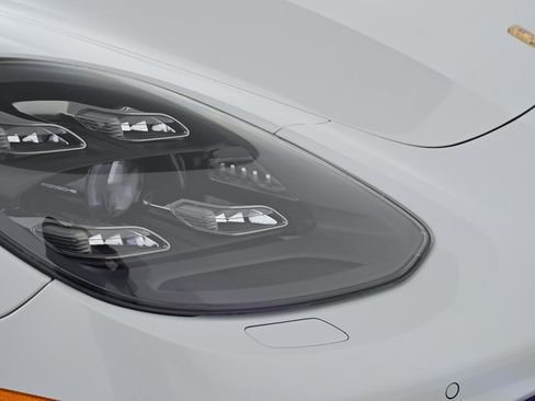 Used 2020 Porsche Panamera GTS image 12
