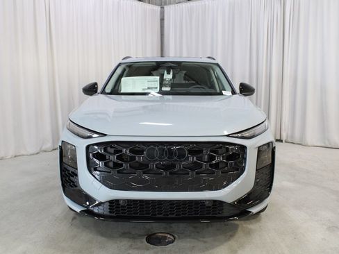 New 2026 Audi Q3 quattro 2.0T AWD/4WD image 37
