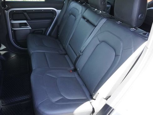 Used 2024 Land Rover Defender 110 SE AWD/4WD image 30
