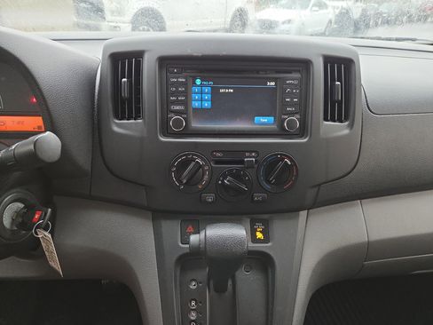 Used 2019 Nissan NV200 SV w/ Navigation Package image 18