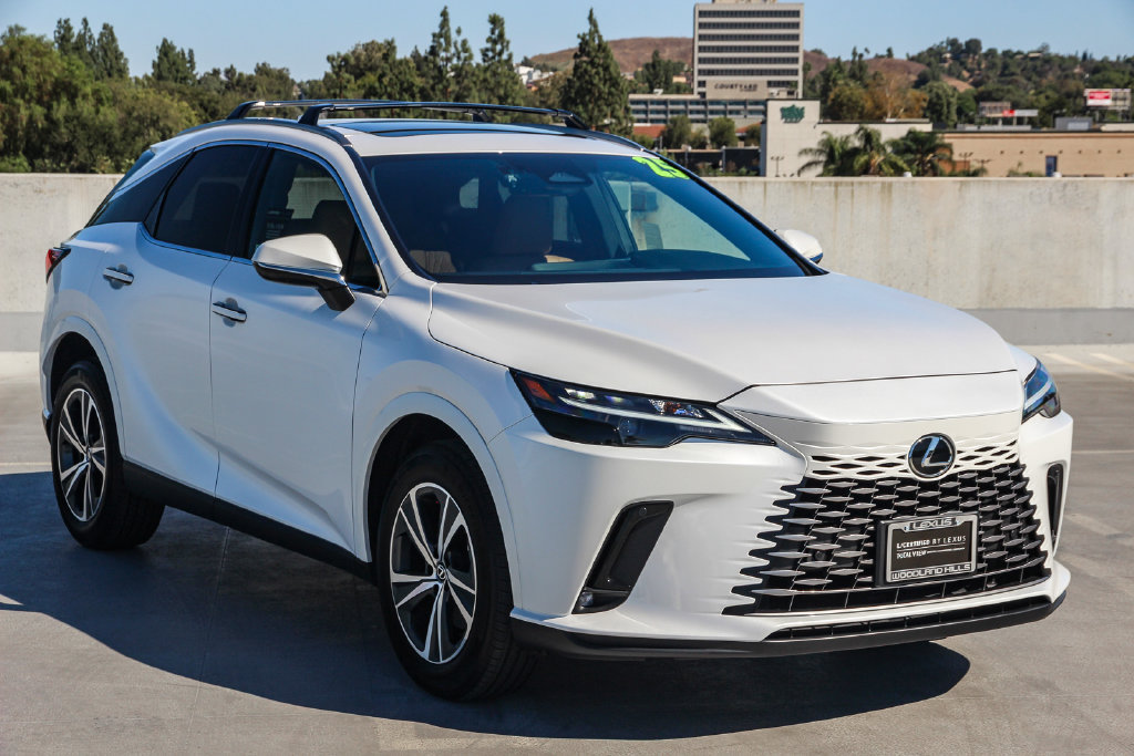 Certified 2025 Lexus RX 350 FWD w/ Accessory Package image 3