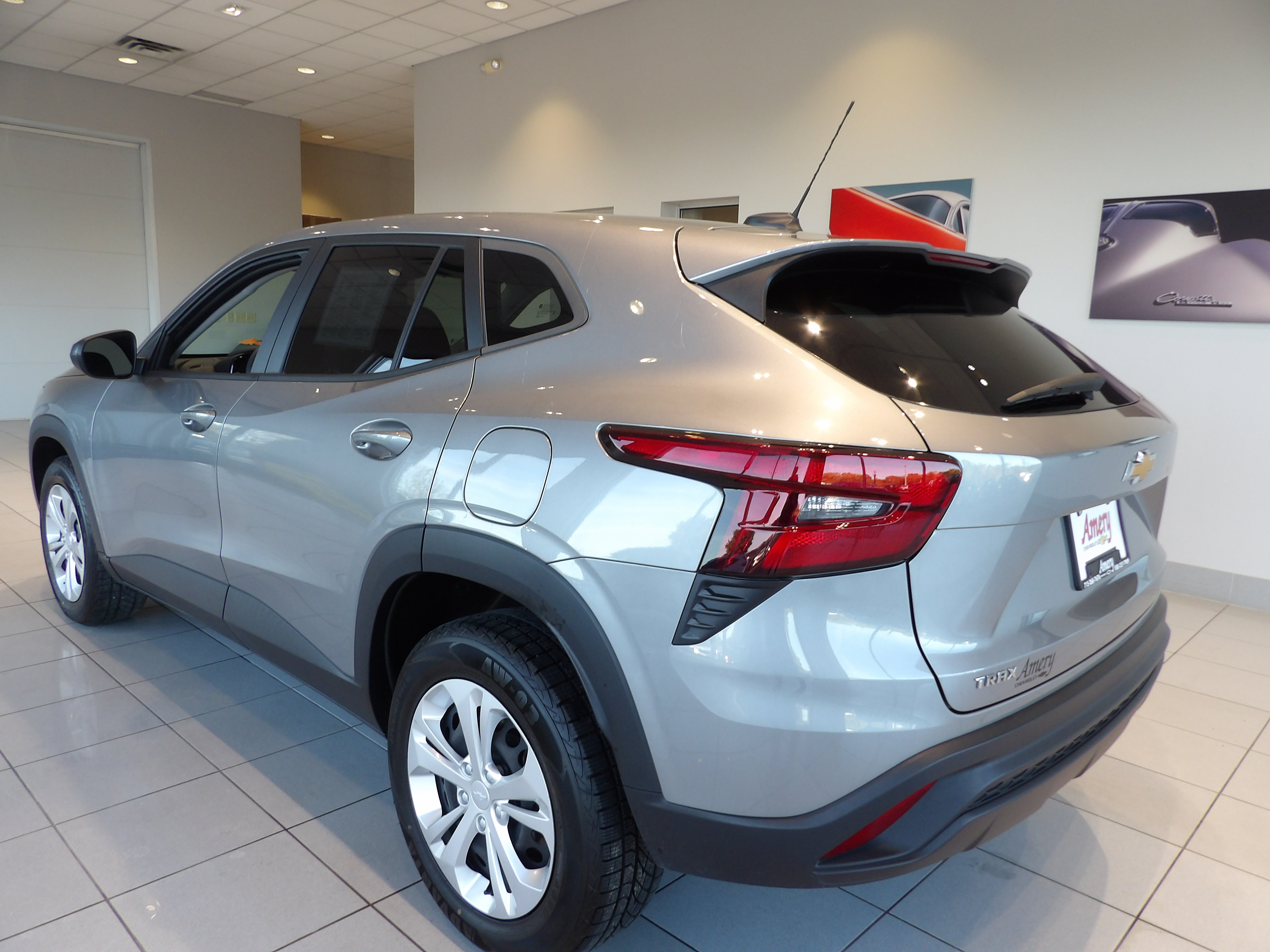 Used 2024 Chevrolet Trax LS FWD image 6