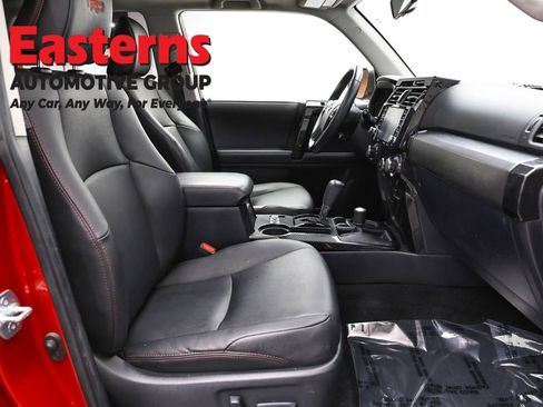 Used 2021 Toyota 4Runner Venture w/ Moonroof Package AWD/4WD image 24