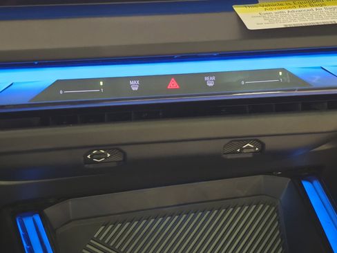 Used 2026 BMW X3 xDrive30 w/ M Sport Package image 22