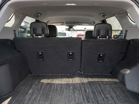 Used 2019 GMC Terrain SLT w/ Preferred Package image 16