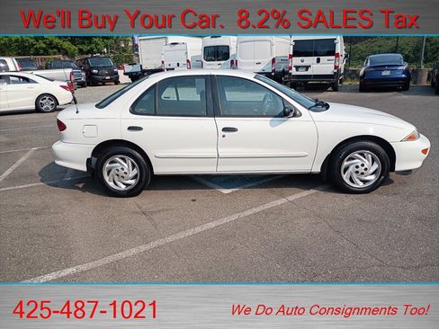 Used 1999 Chevrolet Cavalier Sedan FWD image 5