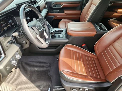 Used 2024 GMC Sierra 1500 Denali Ultimate image 9
